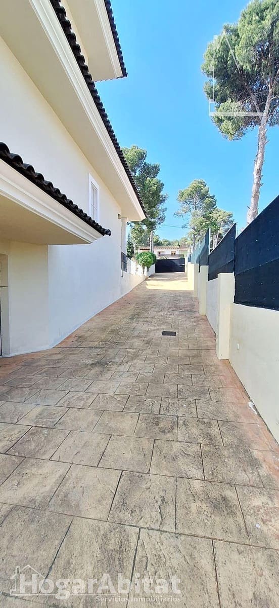 4 Zimmer Villa zu verkaufen in Picassent mit Garage - 950.000 € (Ref: 9927458)