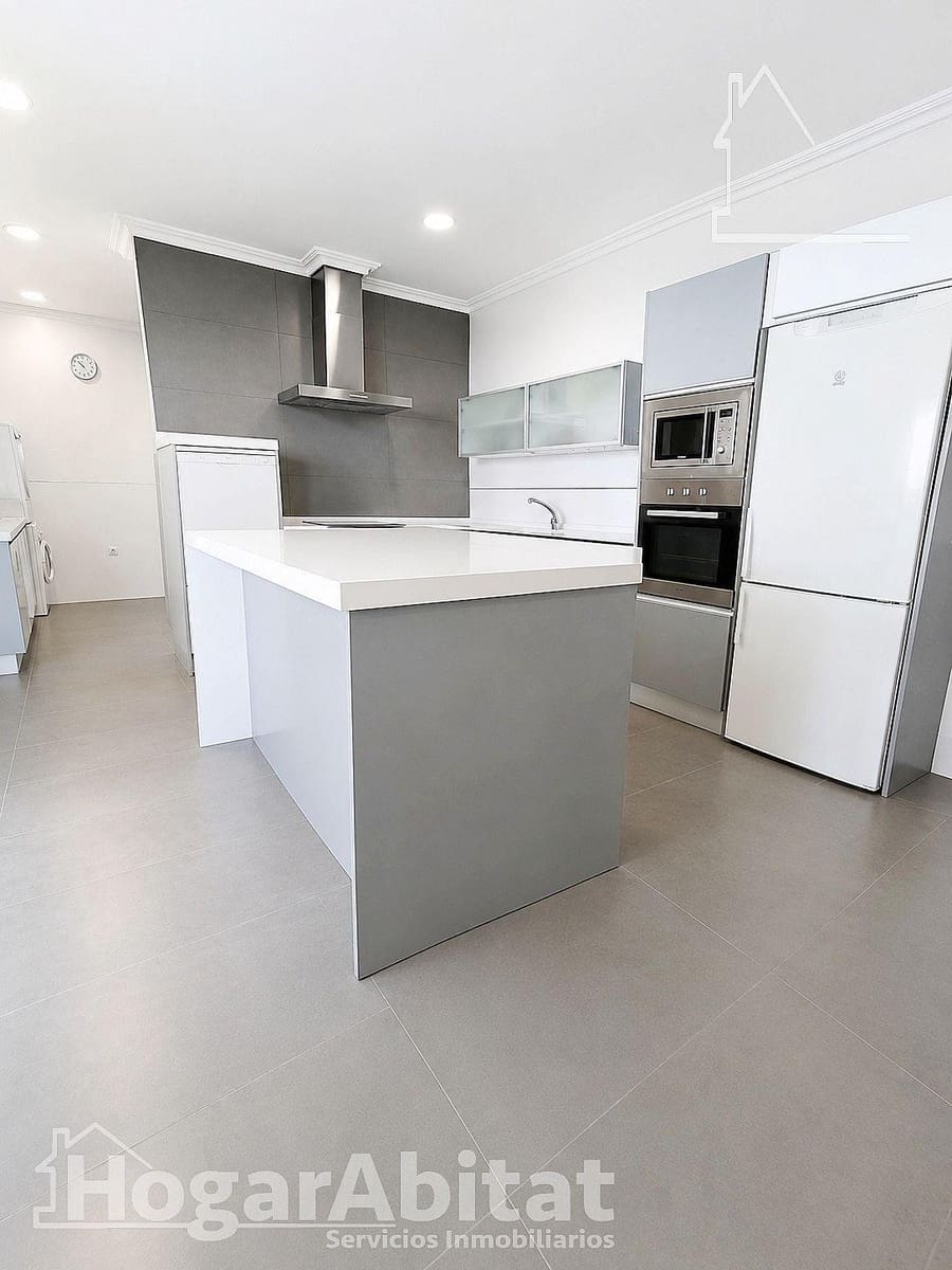 4 Zimmer Villa zu verkaufen in Picassent mit Garage - 950.000 € (Ref: 9927458)