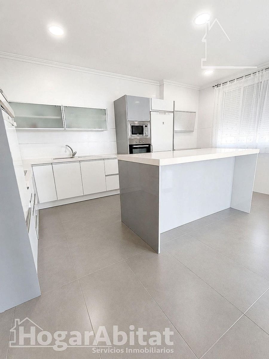 4 Zimmer Villa zu verkaufen in Picassent mit Garage - 950.000 € (Ref: 9927458)