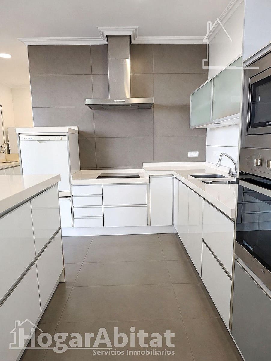 4 Zimmer Villa zu verkaufen in Picassent mit Garage - 950.000 € (Ref: 9927458)
