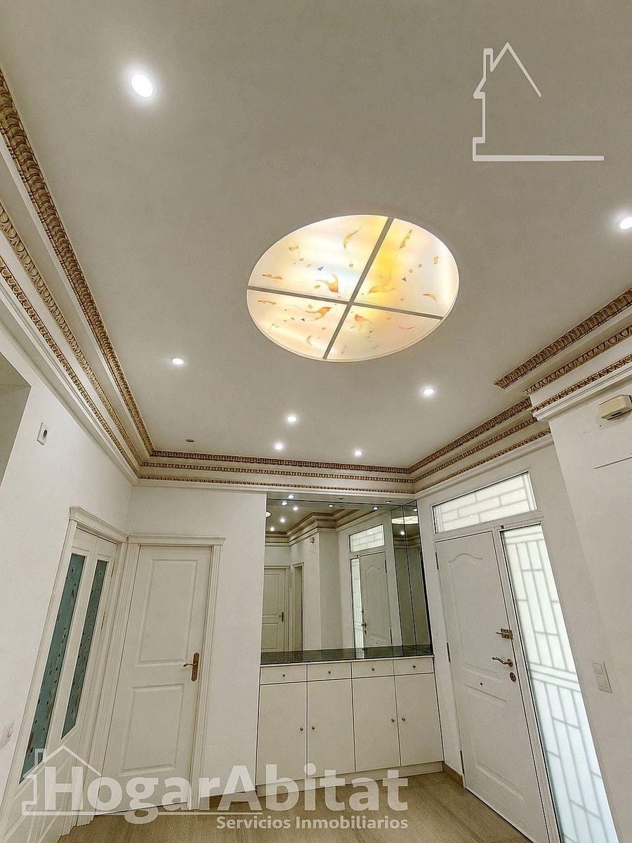 4 Zimmer Villa zu verkaufen in Picassent mit Garage - 950.000 € (Ref: 9927458)