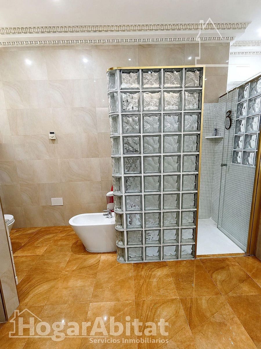 4 Zimmer Villa zu verkaufen in Picassent mit Garage - 950.000 € (Ref: 9927458)