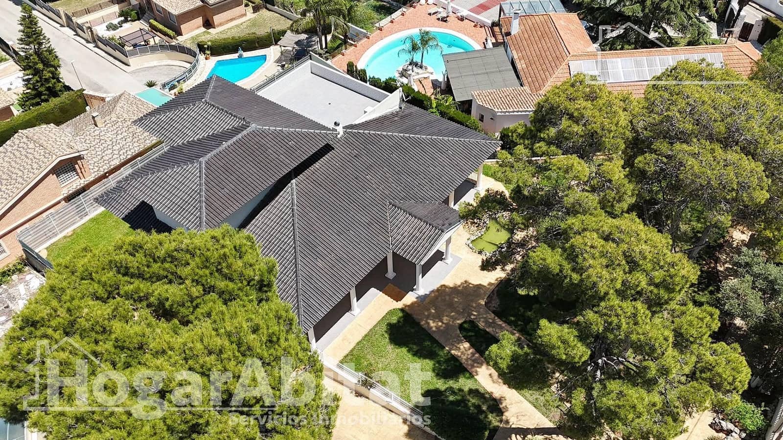 4 Zimmer Villa zu verkaufen in Picassent mit Garage - 950.000 € (Ref: 9927458)