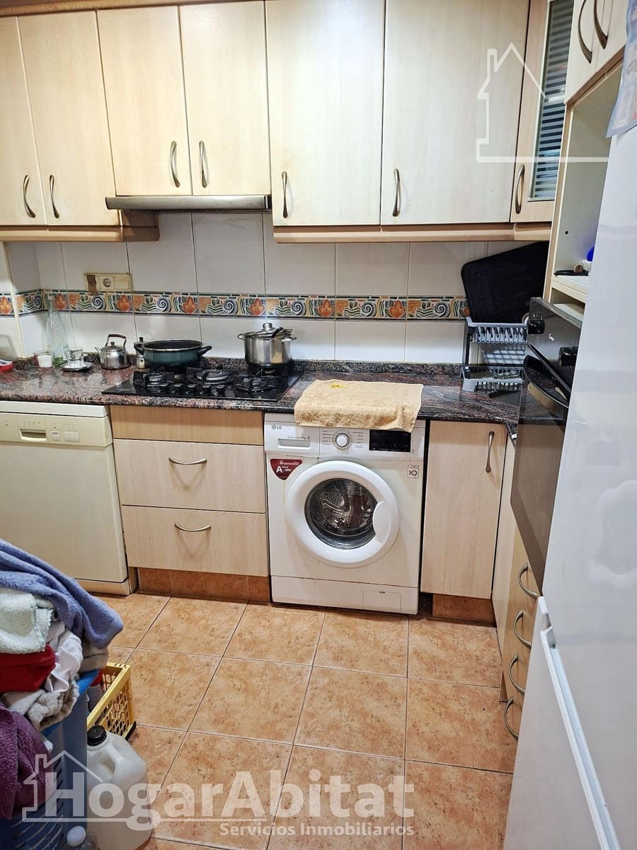 4 bedroom Flat for sale in Massanassa - € 190,000 (Ref: 9927463)