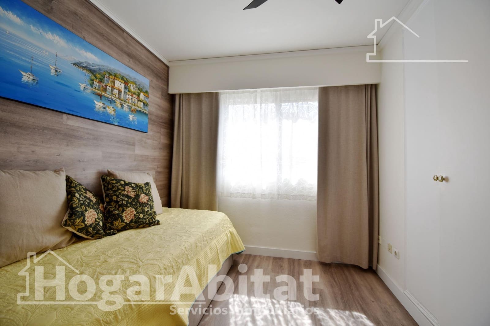 2 bedroom Flat for sale in Piles with pool garage - € 280,000 (Ref: 9927476)