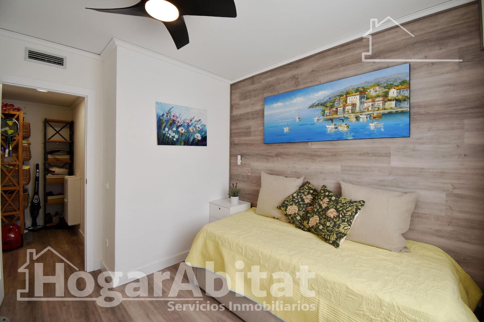 2 bedroom Flat for sale in Piles with pool garage - € 280,000 (Ref: 9927476)