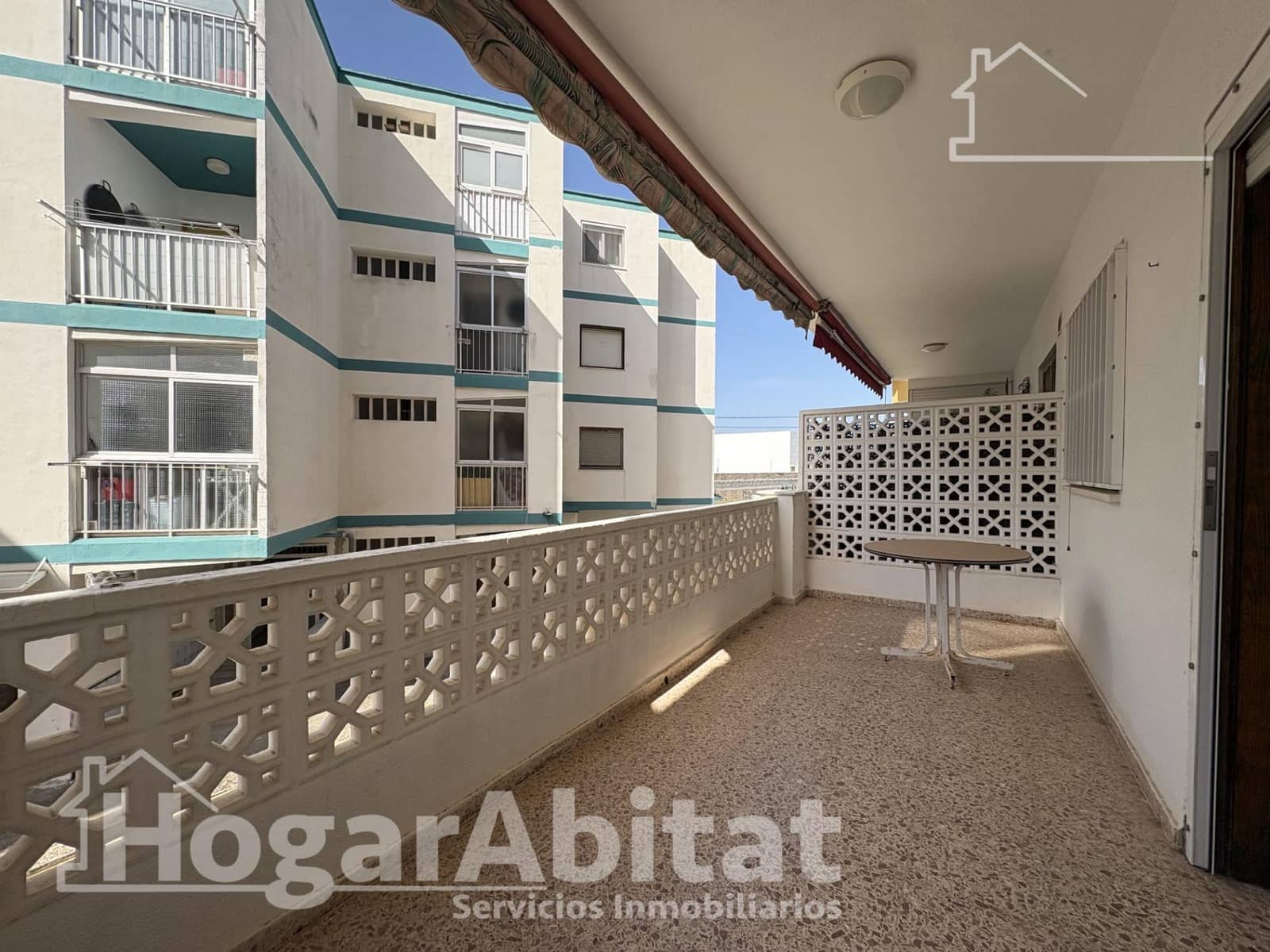 6 slaapkamer Flat te koop in Tavernes de la Valldigna met garage - € 220.000 (Ref: 9927479)