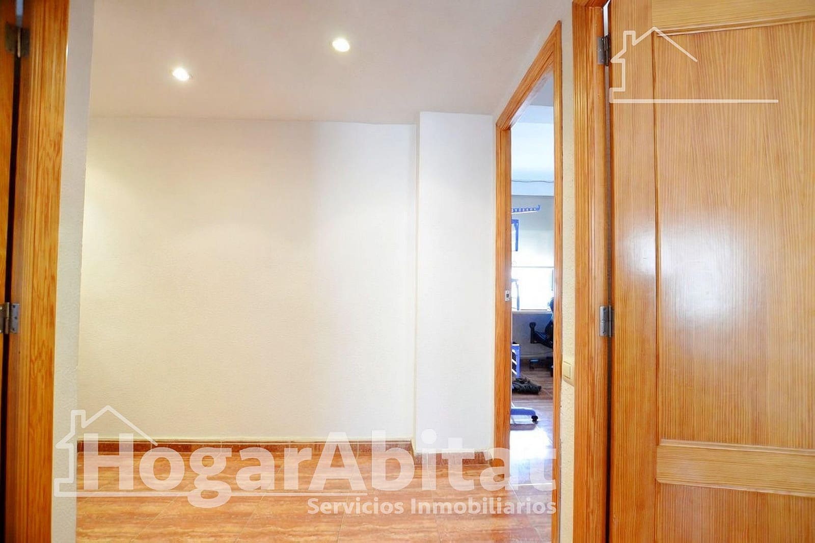 3 bedroom Flat for sale in Tavernes de la Valldigna - € 126,000 (Ref: 9927480)