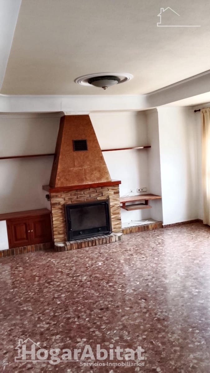 4 bedroom Flat for sale in Benifaio - € 190,000 (Ref: 9927481)