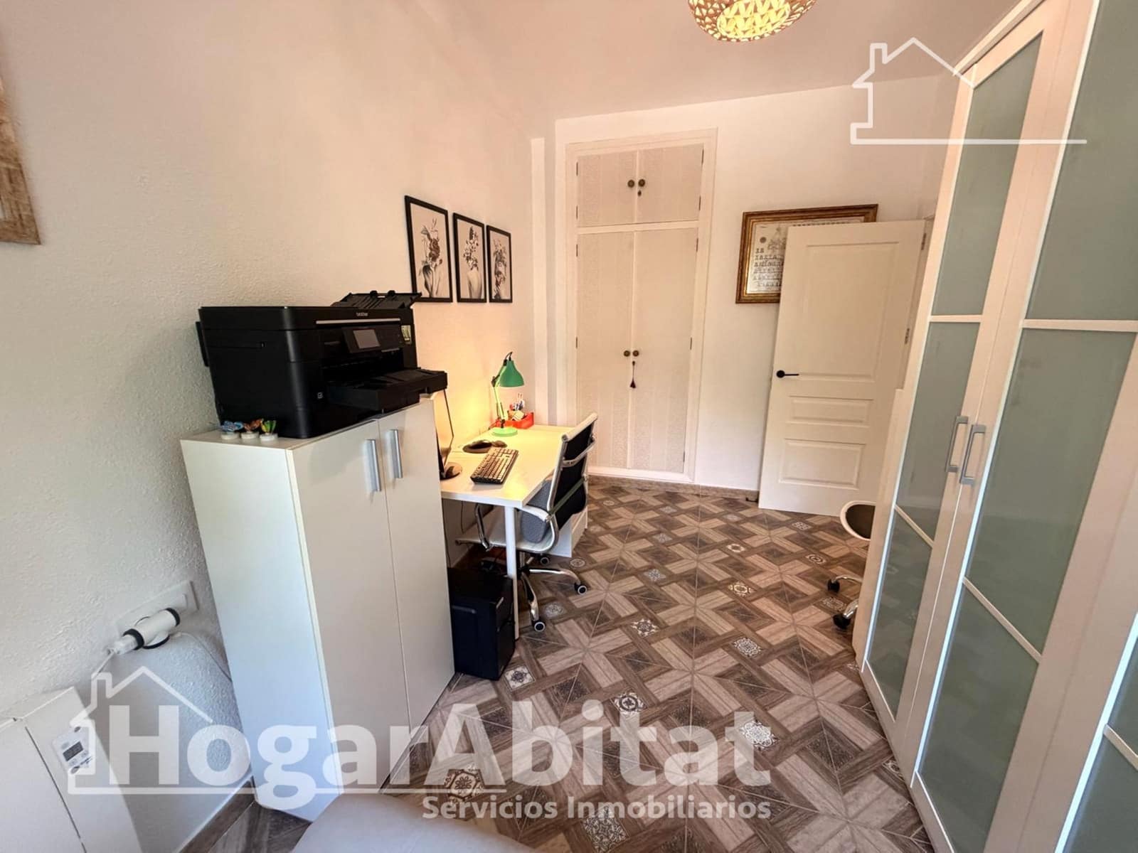 3 bedroom Villa for sale in Valencia city with pool garage - € 398,000 (Ref: 9927483)