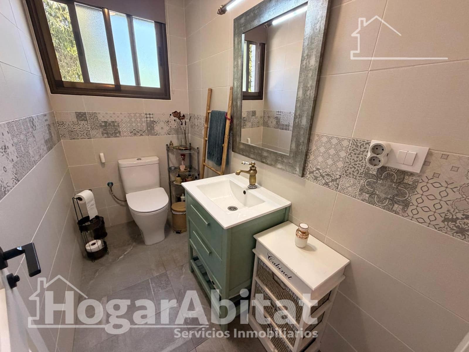 3 bedroom Villa for sale in Valencia city with pool garage - € 398,000 (Ref: 9927483)