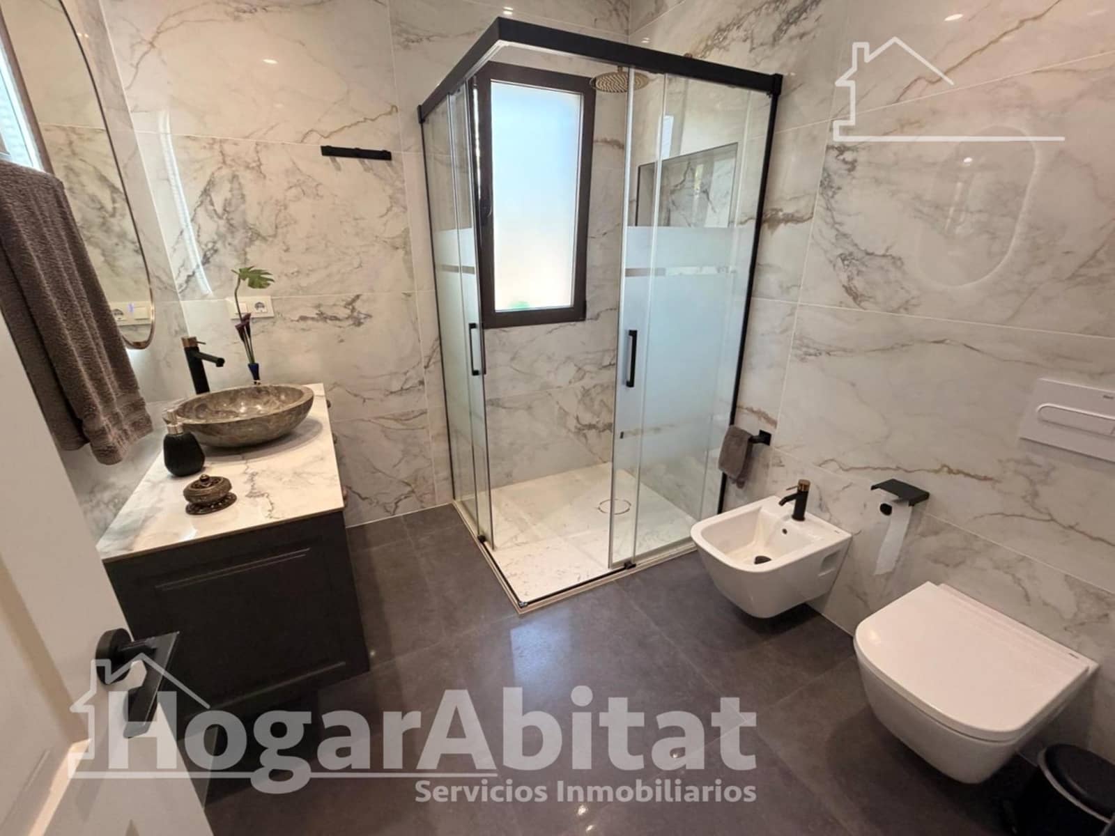 3 bedroom Villa for sale in Valencia city with pool garage - € 398,000 (Ref: 9927483)