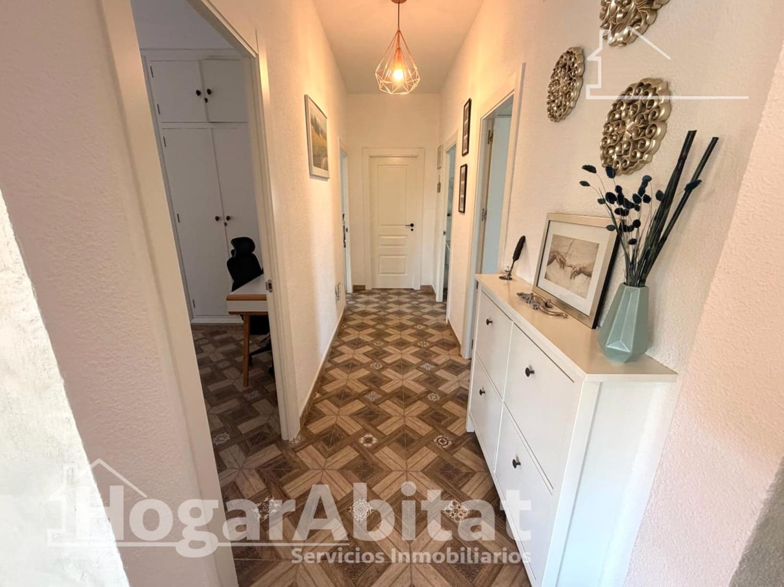 3 bedroom Villa for sale in Valencia city with pool garage - € 398,000 (Ref: 9927483)
