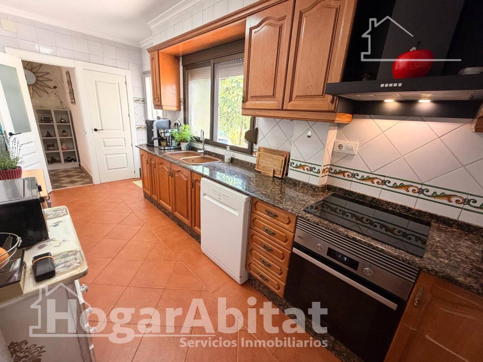 3 bedroom Villa for sale in Valencia city with pool garage - € 398,000 (Ref: 9927483)