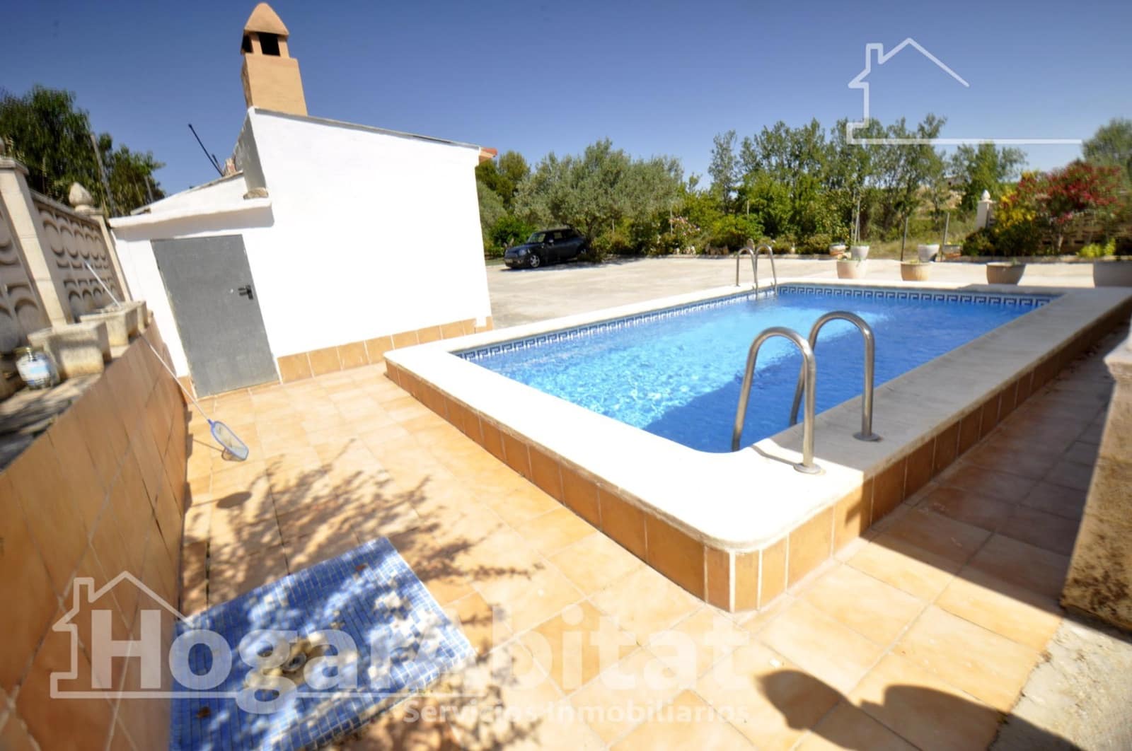 3 bedroom Villa for sale in Godelleta with pool garage - € 225,000 (Ref: 9927490)