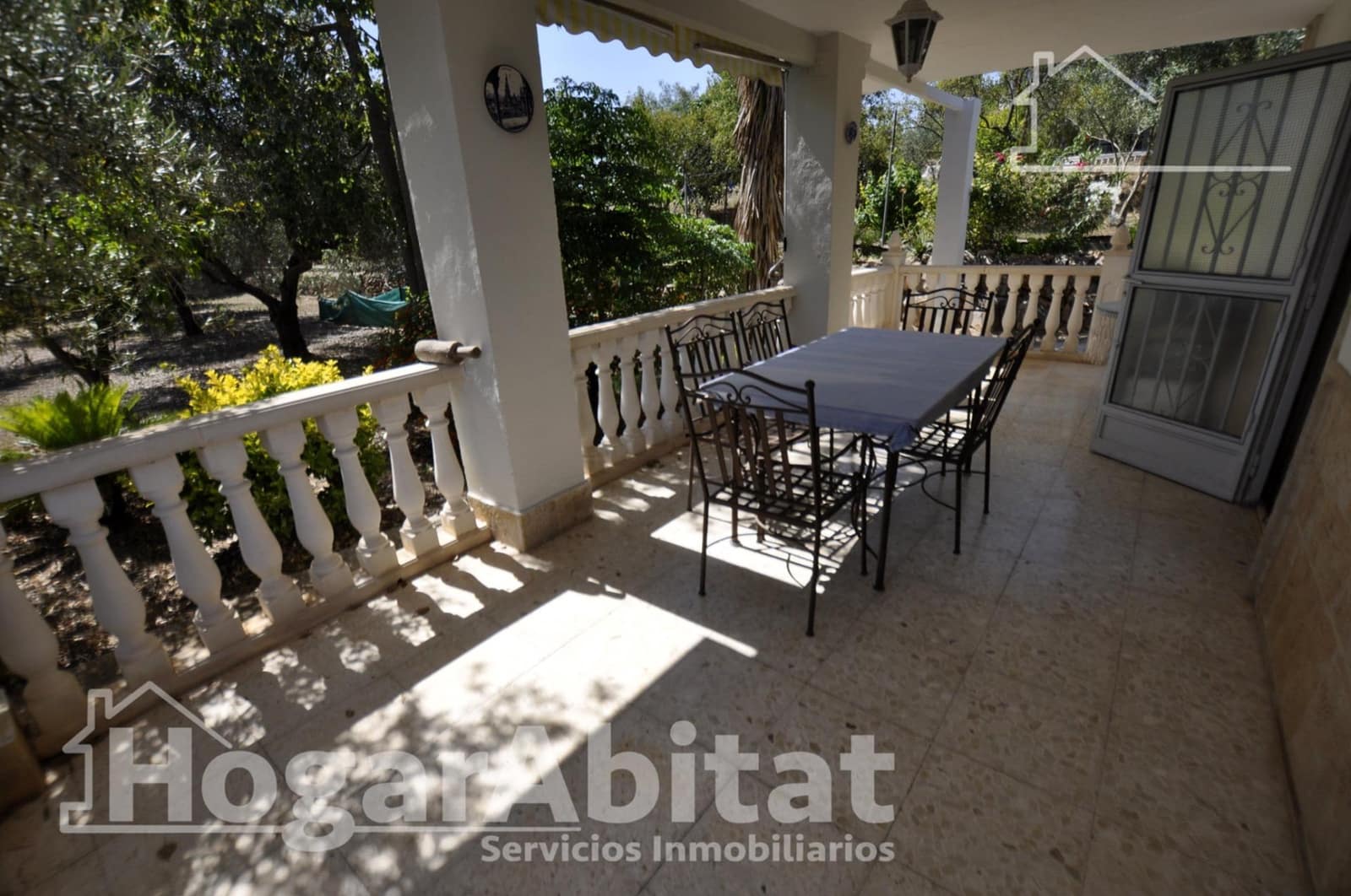 3 bedroom Villa for sale in Godelleta with pool garage - € 225,000 (Ref: 9927490)