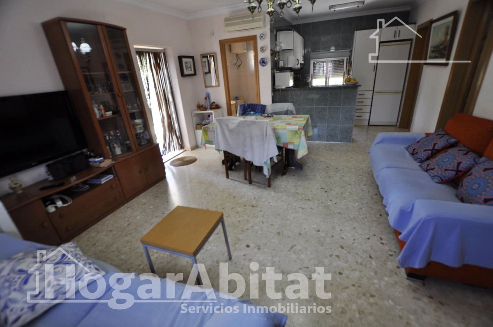 3 bedroom Villa for sale in Godelleta with pool garage - € 225,000 (Ref: 9927490)