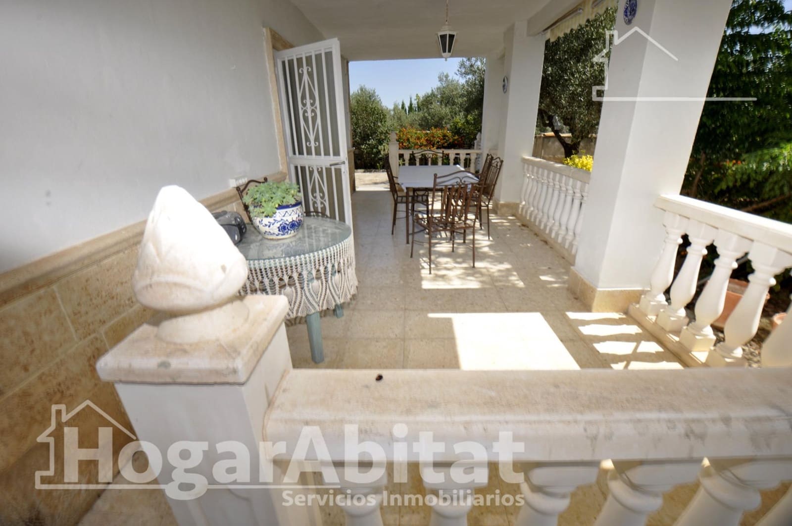 3 bedroom Villa for sale in Godelleta with pool garage - € 225,000 (Ref: 9927490)