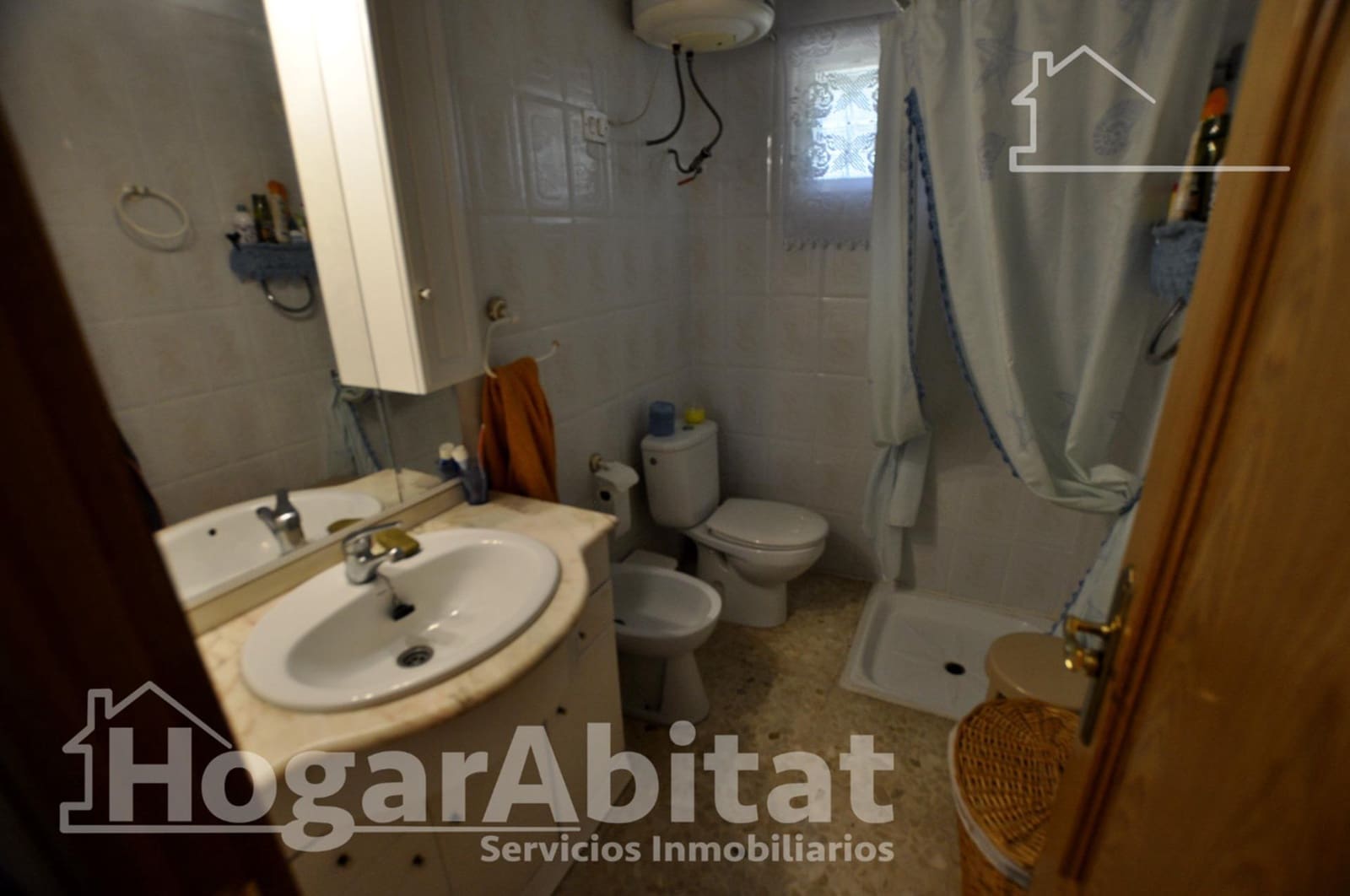 3 bedroom Villa for sale in Godelleta with pool garage - € 225,000 (Ref: 9927490)