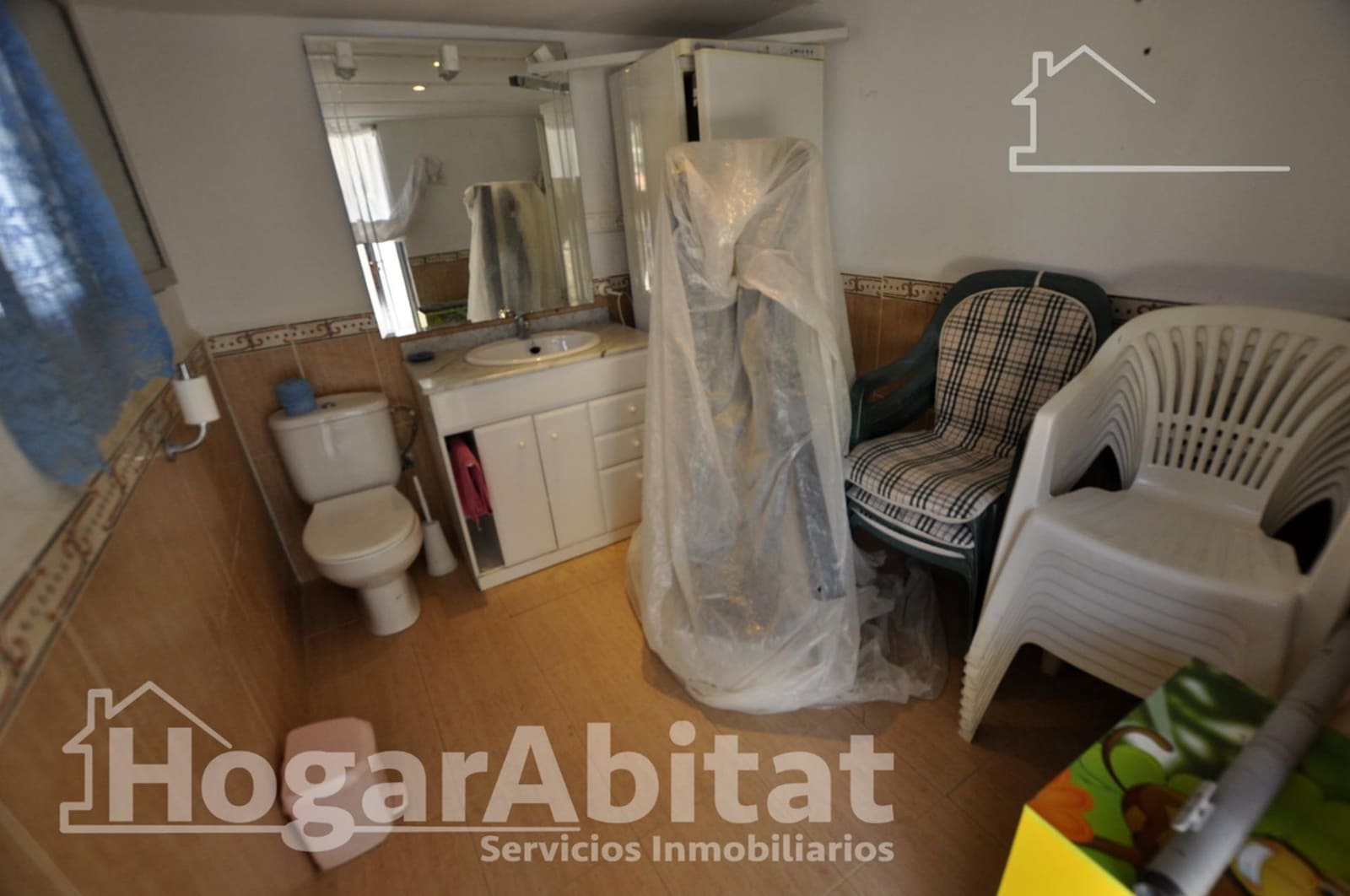 3 bedroom Villa for sale in Godelleta with pool garage - € 225,000 (Ref: 9927490)