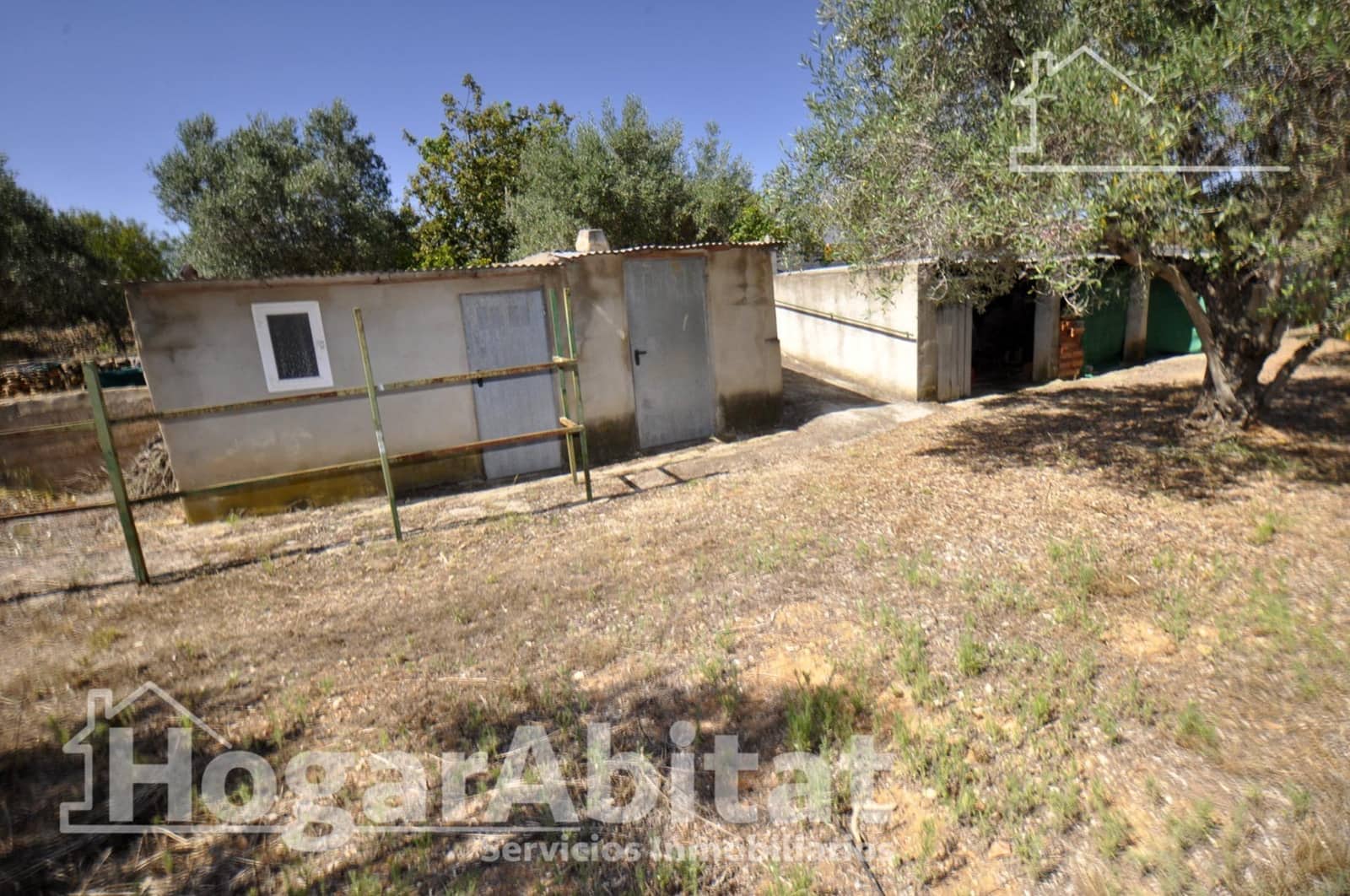 3 bedroom Villa for sale in Godelleta with pool garage - € 225,000 (Ref: 9927490)