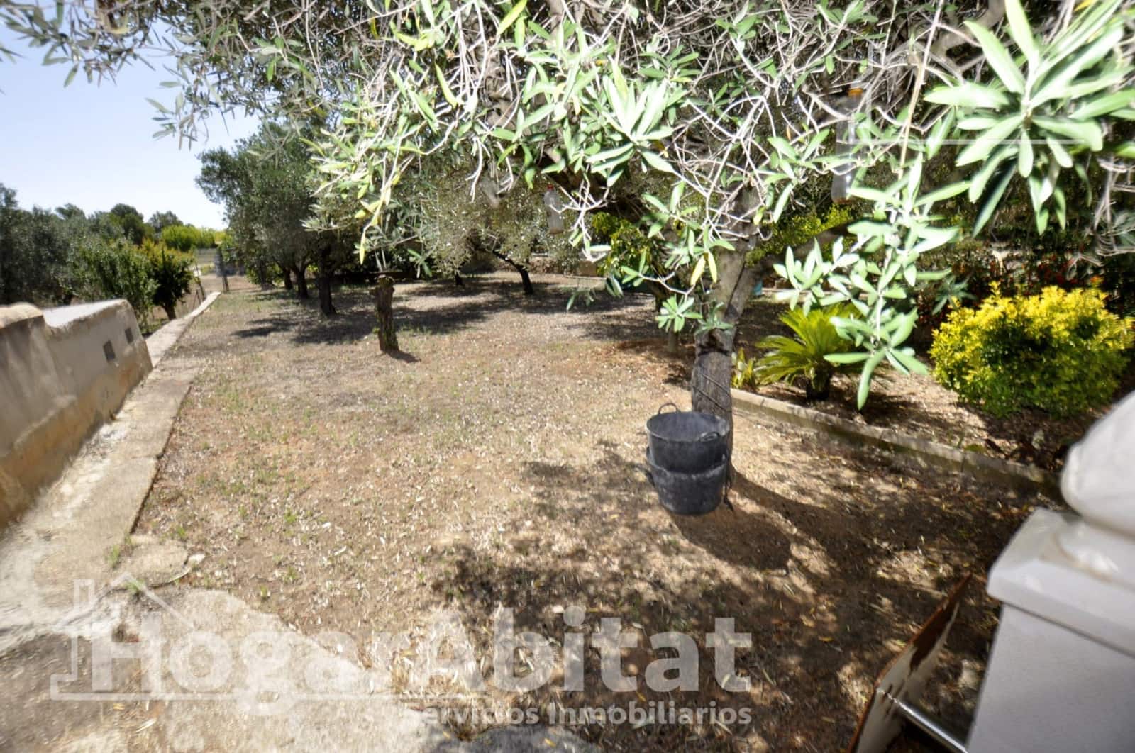 3 bedroom Villa for sale in Godelleta with pool garage - € 225,000 (Ref: 9927490)