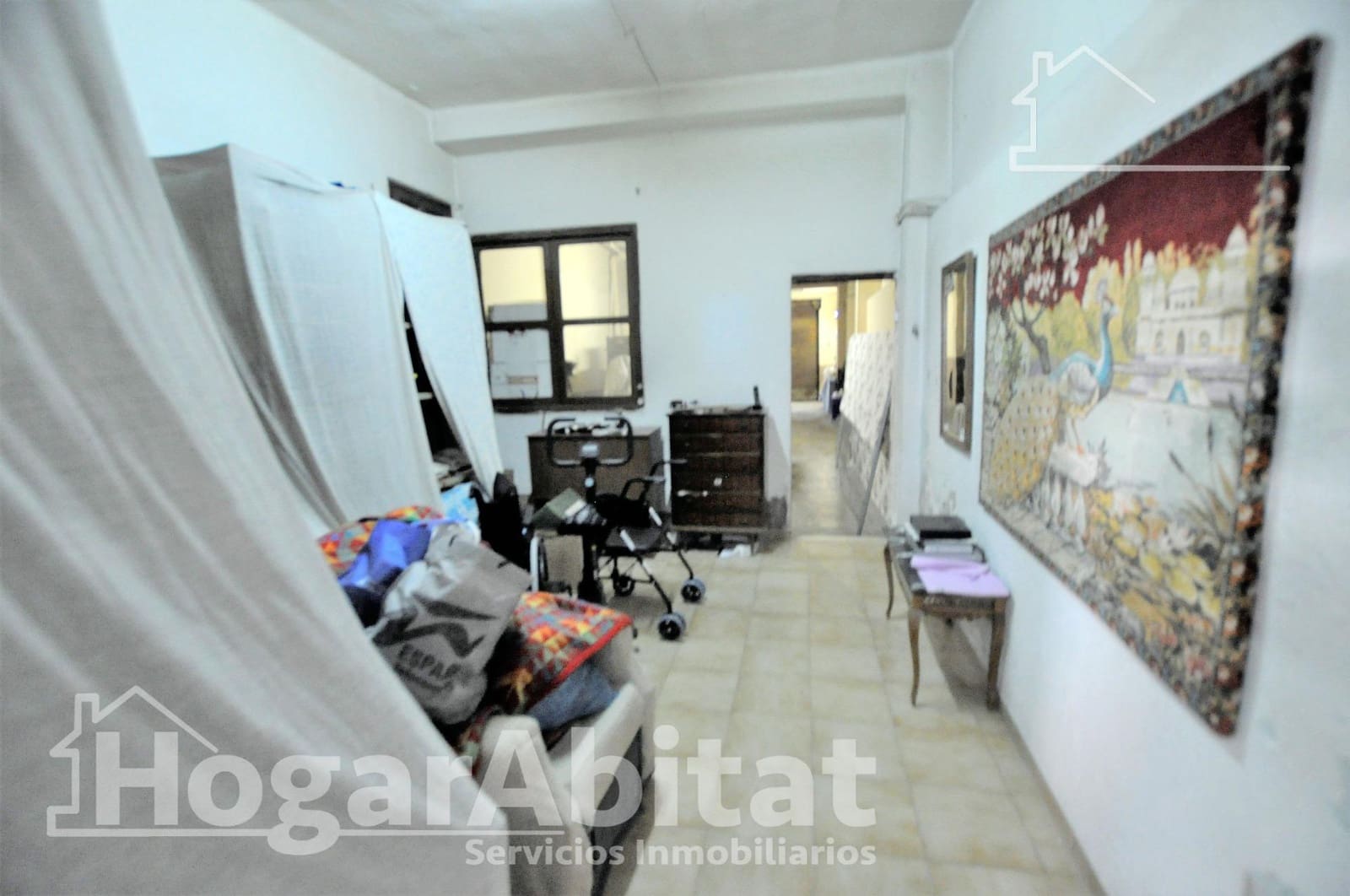 4 bedroom Townhouse for sale in La Pobla de Vallbona with garage - € 330,000 (Ref: 9927493)
