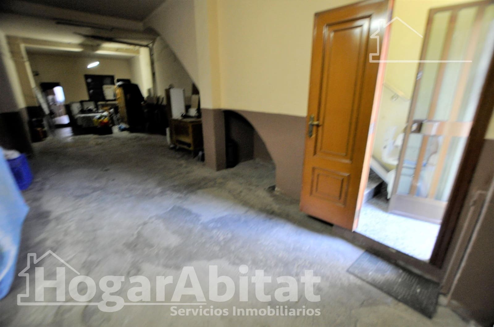 4 bedroom Townhouse for sale in La Pobla de Vallbona with garage - € 330,000 (Ref: 9927493)