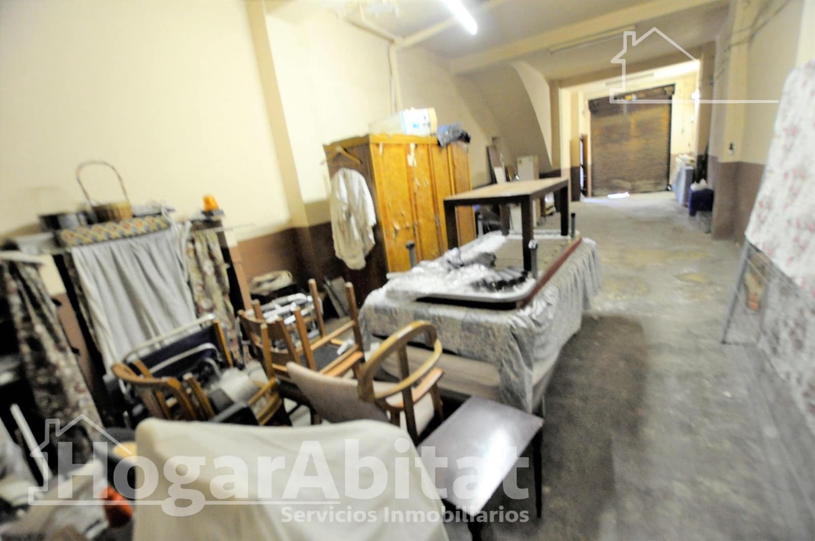 4 bedroom Townhouse for sale in La Pobla de Vallbona with garage - € 330,000 (Ref: 9927493)