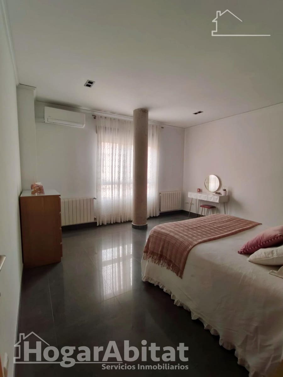 Casa de 4 habitaciones en Picassent en venta con garaje - 345.780 € (Ref: 9927495)