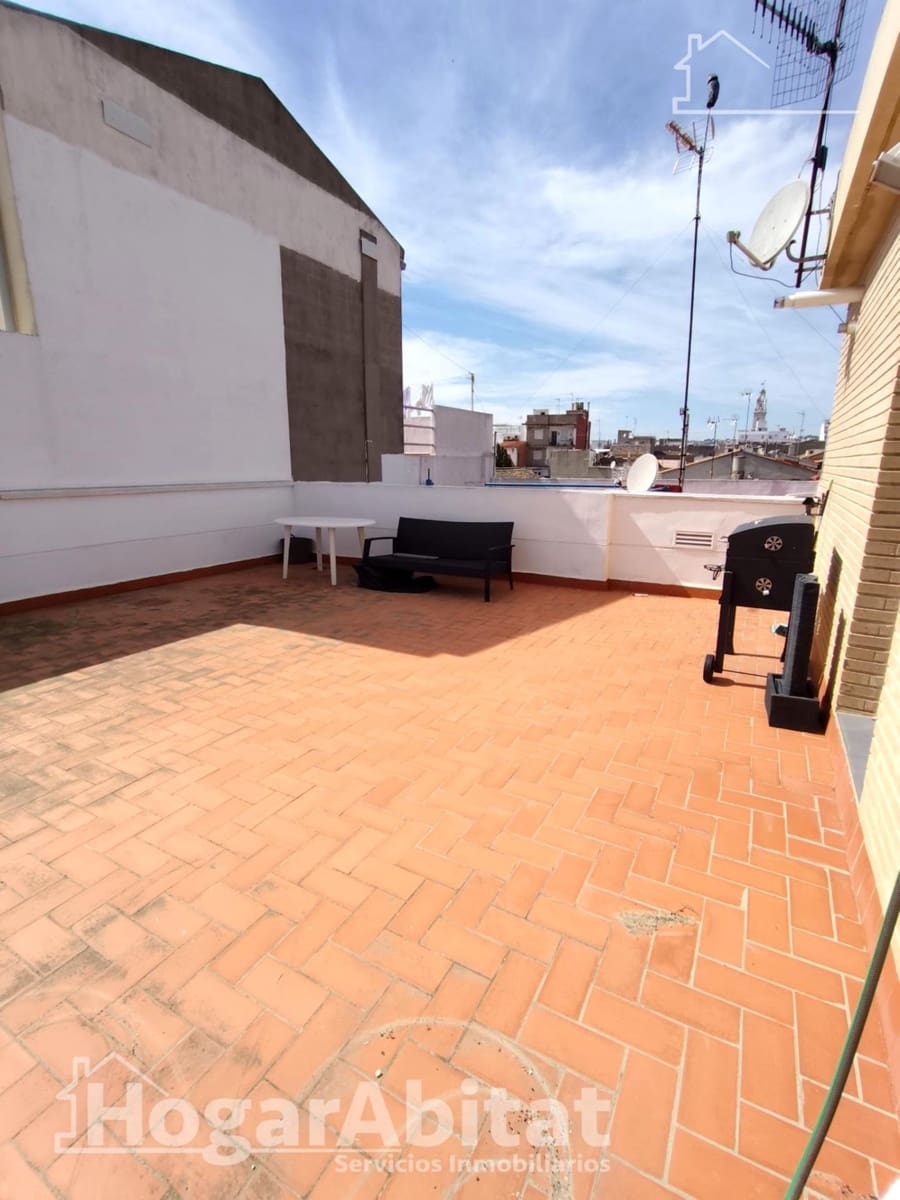 Casa de 4 habitaciones en Picassent en venta con garaje - 345.780 € (Ref: 9927495)