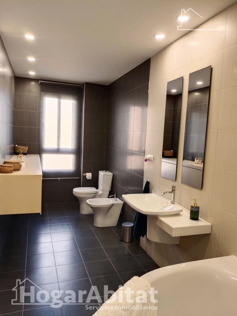Casa de 4 habitaciones en Picassent en venta con garaje - 345.780 € (Ref: 9927495)