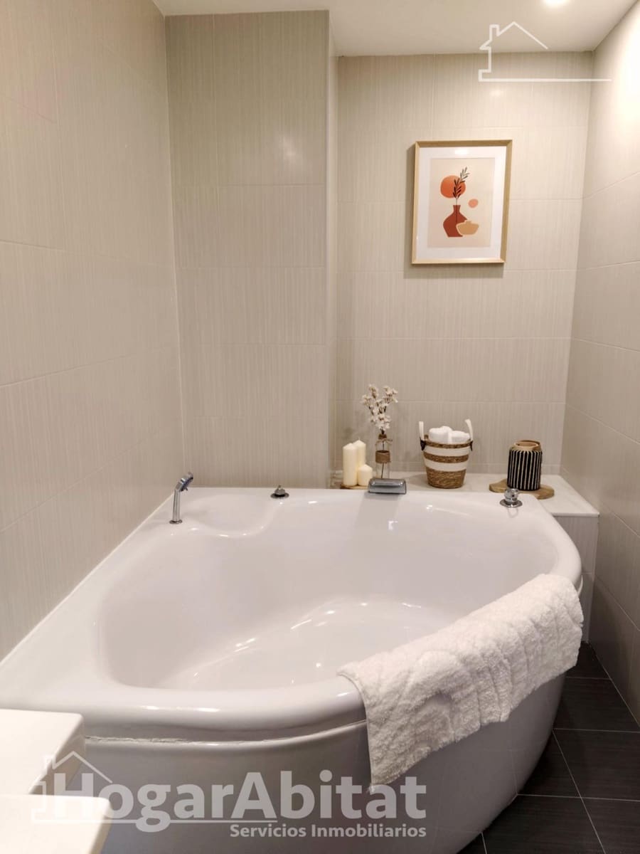 Casa de 4 habitaciones en Picassent en venta con garaje - 345.780 € (Ref: 9927495)
