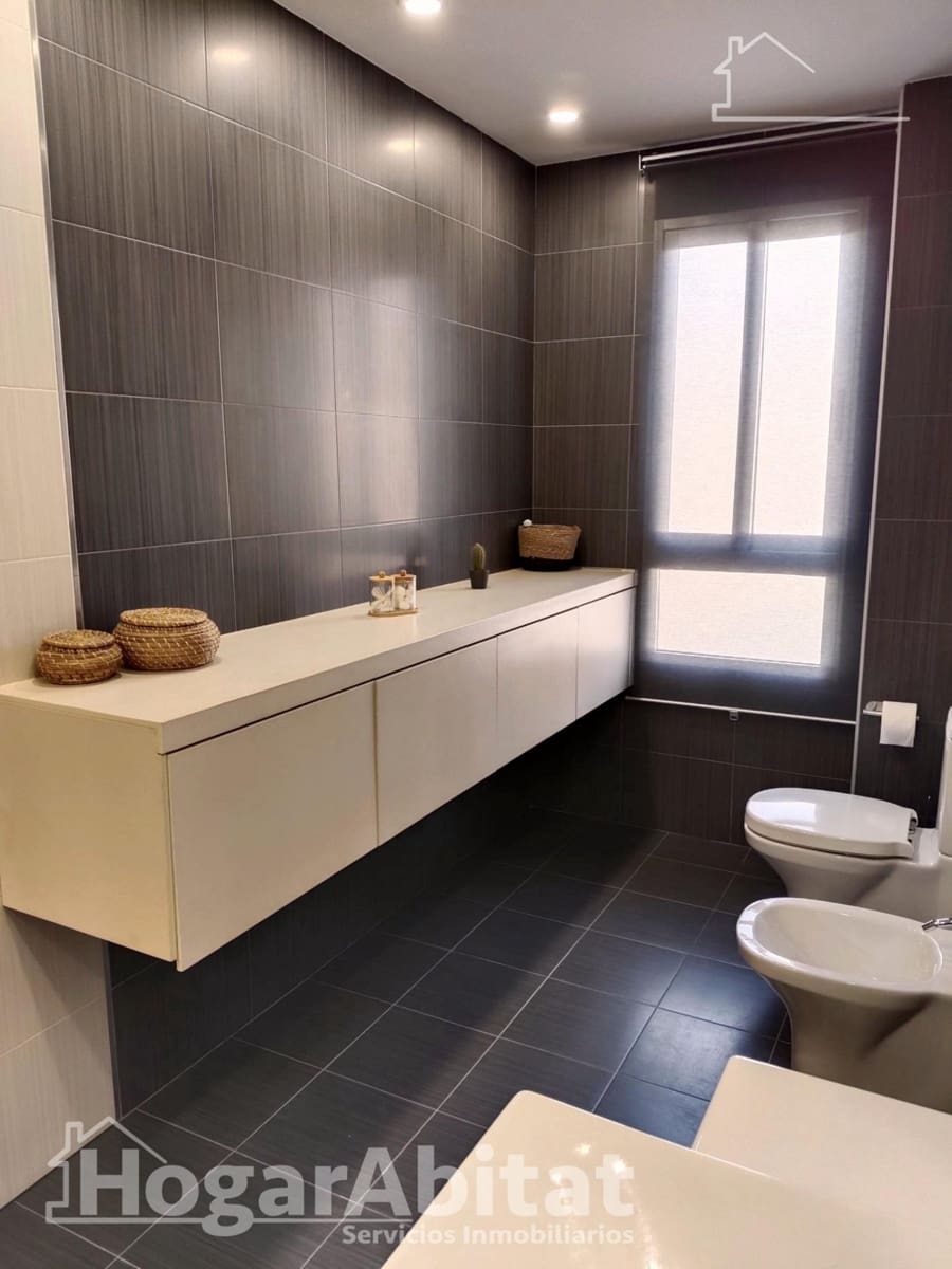 Casa de 4 habitaciones en Picassent en venta con garaje - 345.780 € (Ref: 9927495)