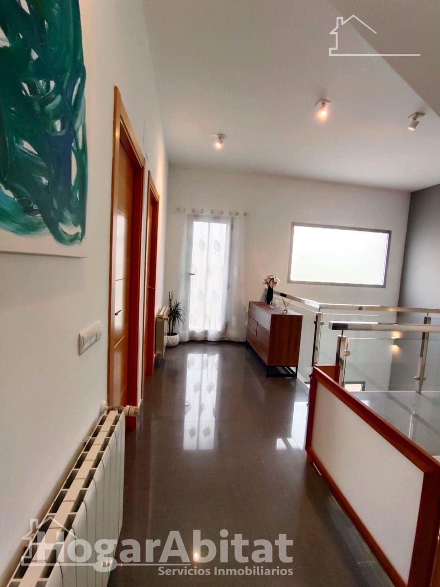 Casa de 4 habitaciones en Picassent en venta con garaje - 345.780 € (Ref: 9927495)