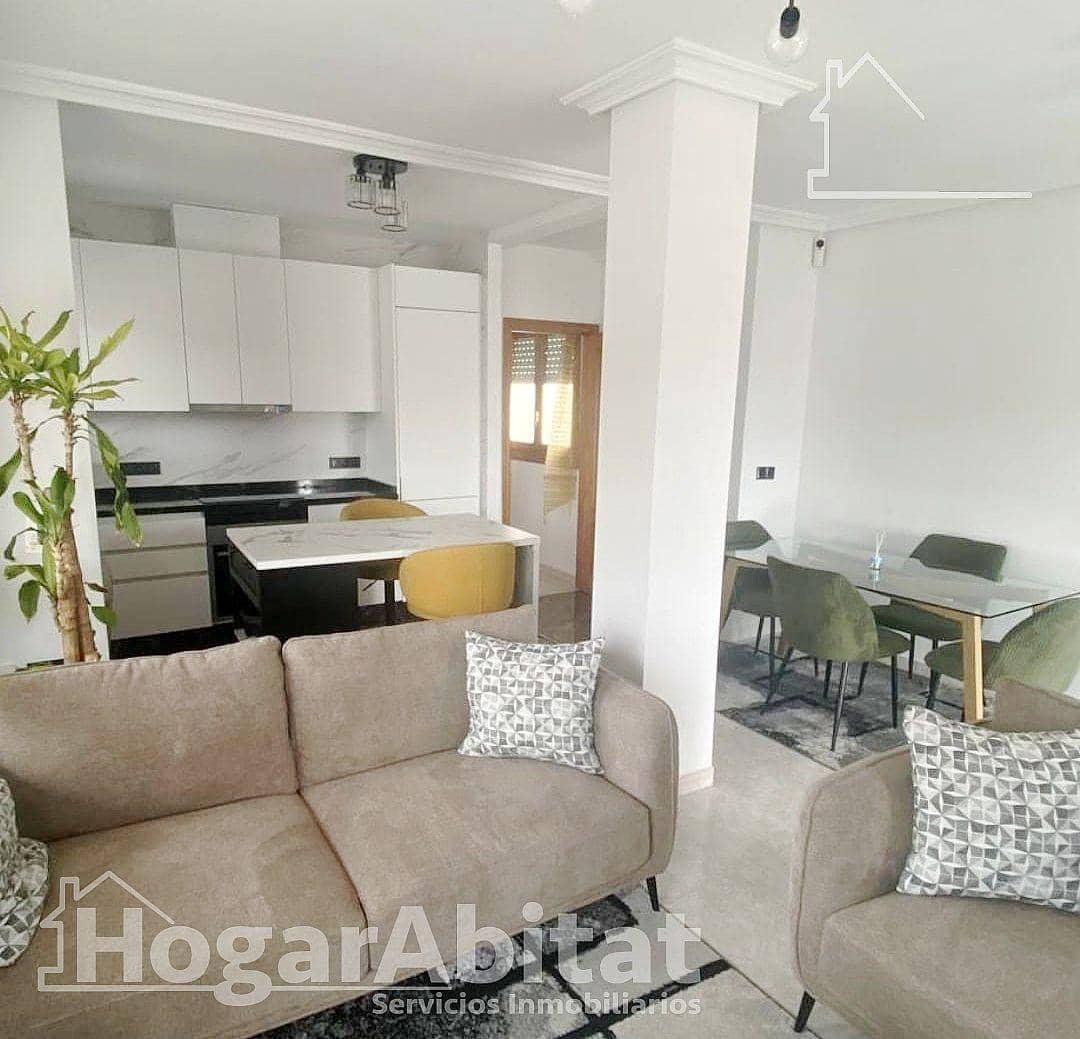 2 slaapkamer Penthouse te koop in Torrevieja met zwembad - € 265.000 (Ref: 9934249)