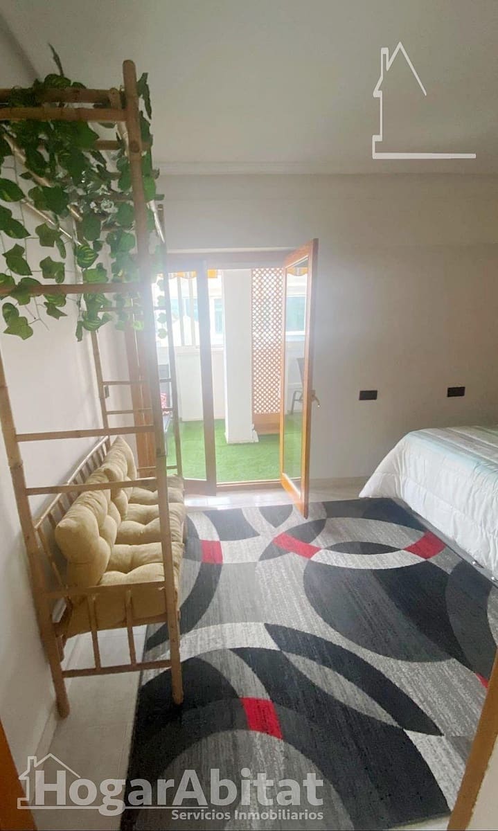 2 slaapkamer Penthouse te koop in Torrevieja met zwembad - € 265.000 (Ref: 9934249)