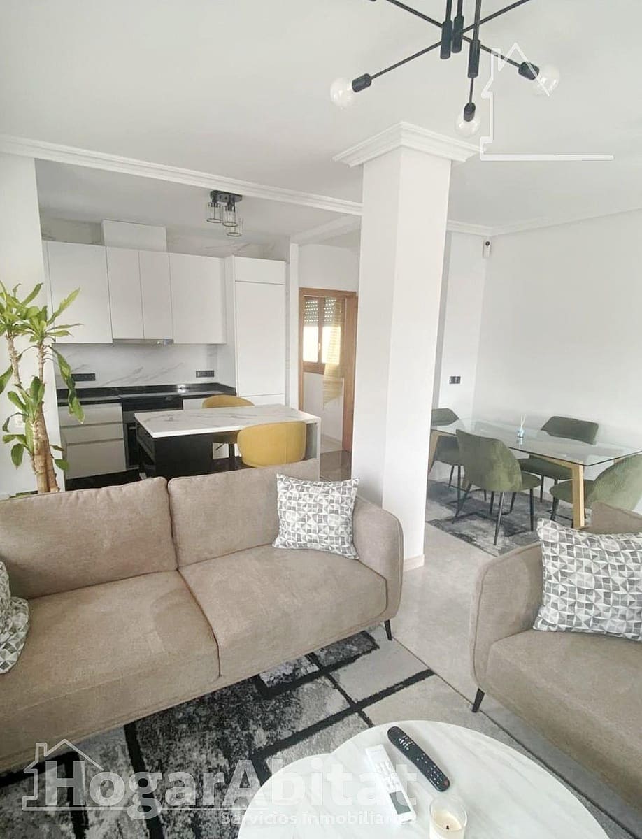 2 slaapkamer Penthouse te koop in Torrevieja met zwembad - € 265.000 (Ref: 9934249)