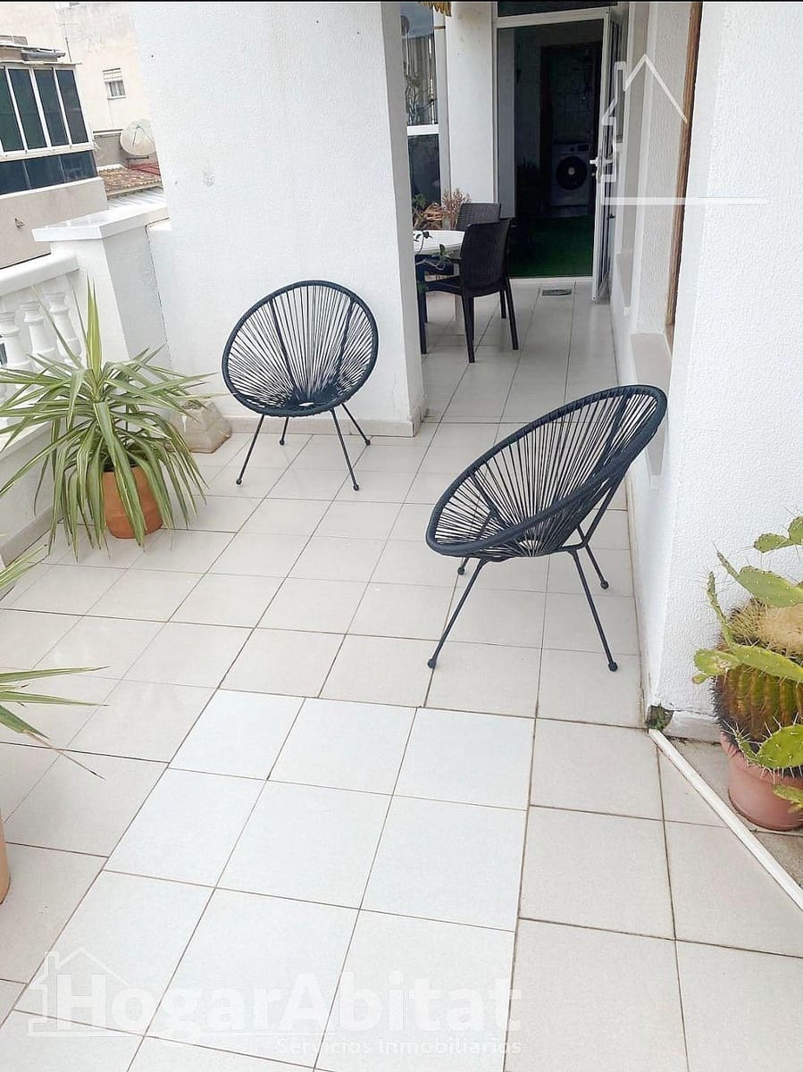 2 slaapkamer Penthouse te koop in Torrevieja met zwembad - € 265.000 (Ref: 9934249)