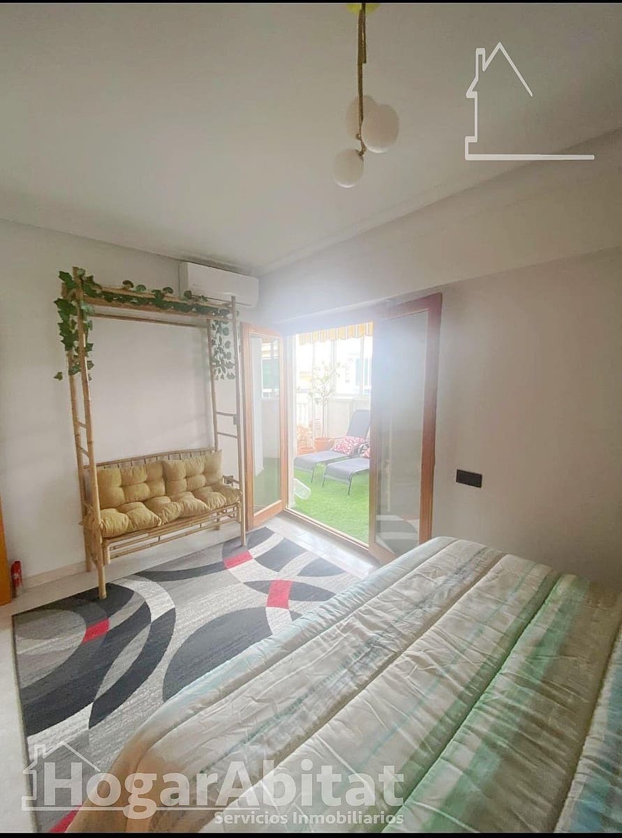 2 slaapkamer Penthouse te koop in Torrevieja met zwembad - € 265.000 (Ref: 9934249)