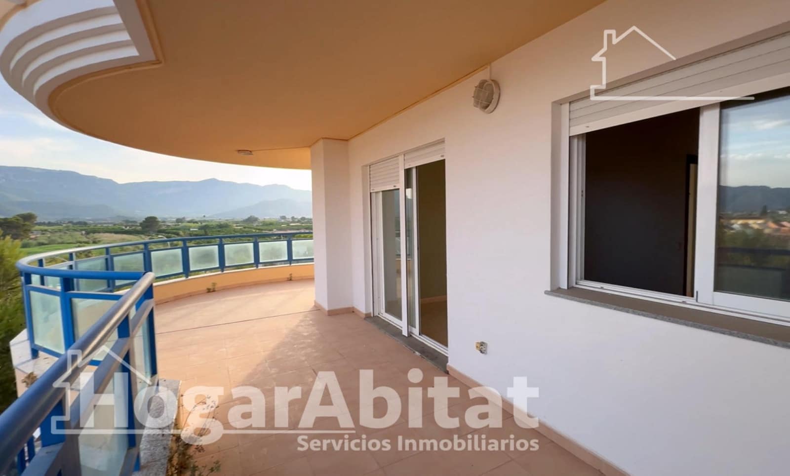 3 quarto Apartamento para venda em Tavernes de la Valldigna com piscina garagem - 245 000 € (Ref: 9934252)