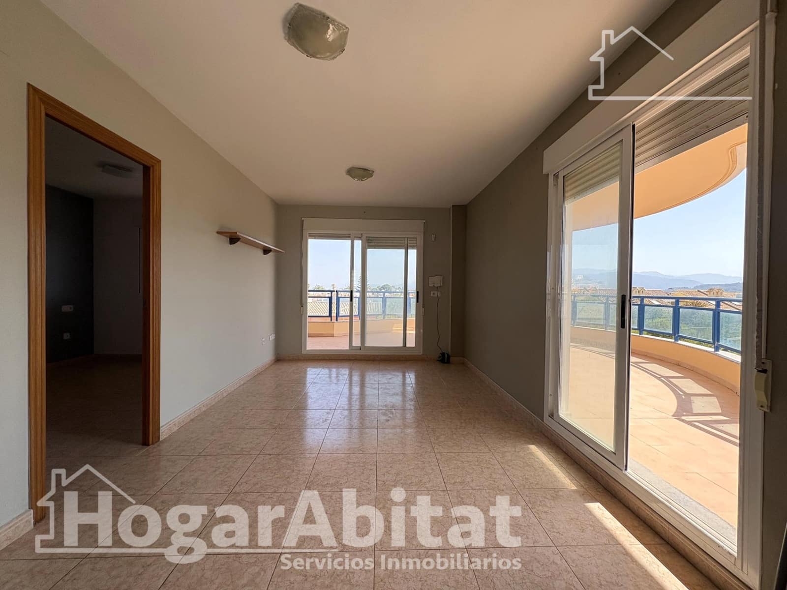 3 quarto Apartamento para venda em Tavernes de la Valldigna com piscina garagem - 245 000 € (Ref: 9934252)