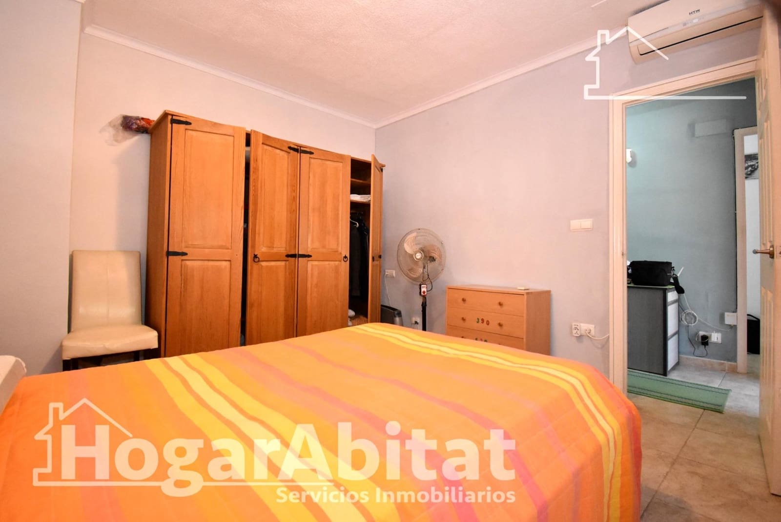 Chalet de 4 habitaciones en Oliva en venta con piscina - 265.000 € (Ref: 9934254)