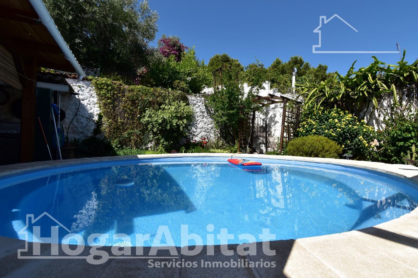 Chalet de 4 habitaciones en Oliva en venta con piscina - 265.000 € (Ref: 9934254)