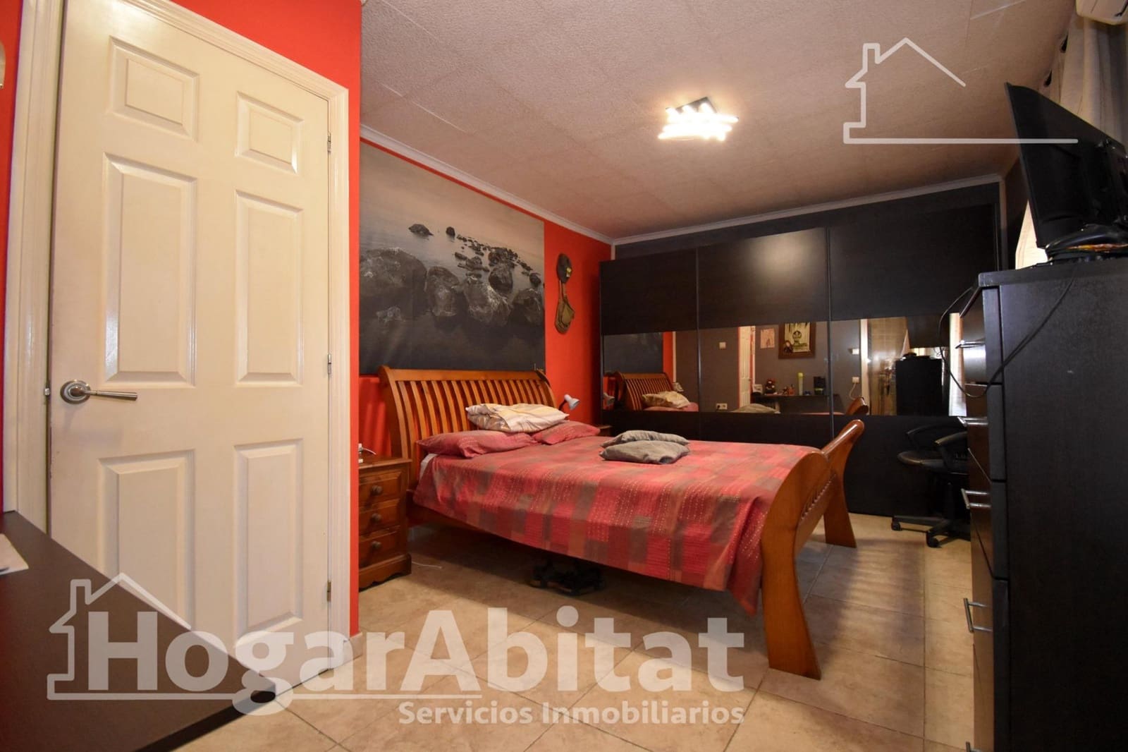 Chalet de 4 habitaciones en Oliva en venta con piscina - 265.000 € (Ref: 9934254)