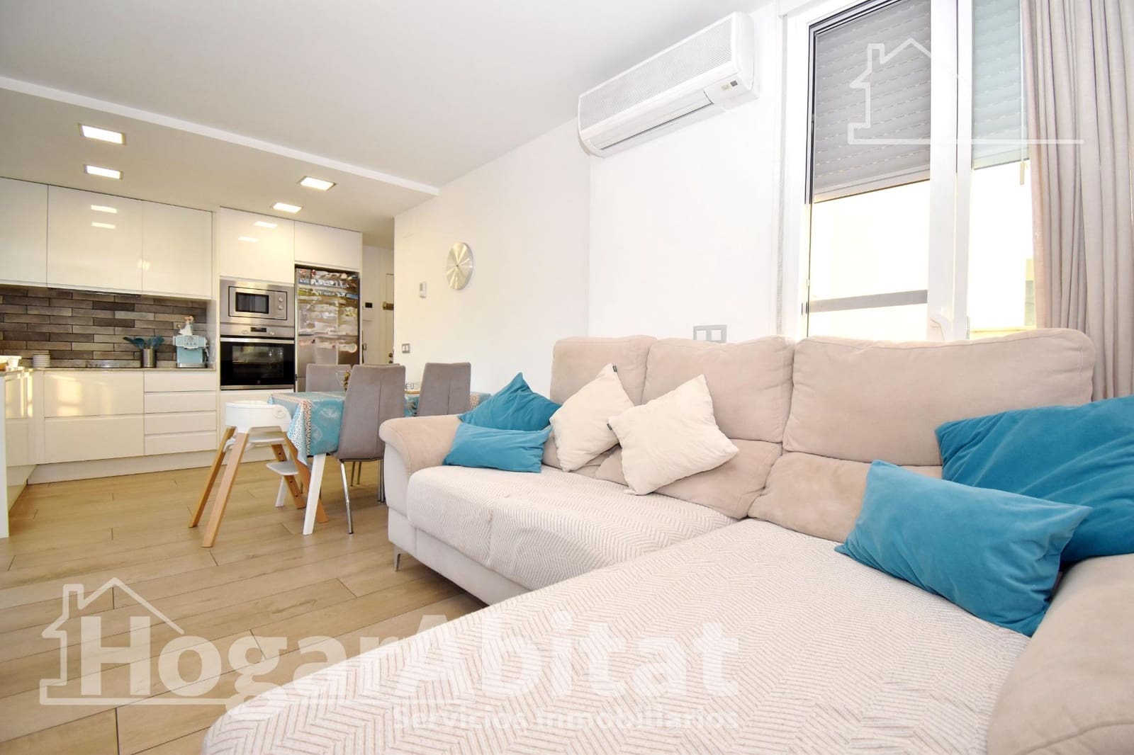 2 soveværelse Penthouse til salg i Castello de la Plana med garage - € 239.900 (Ref: 9936448)