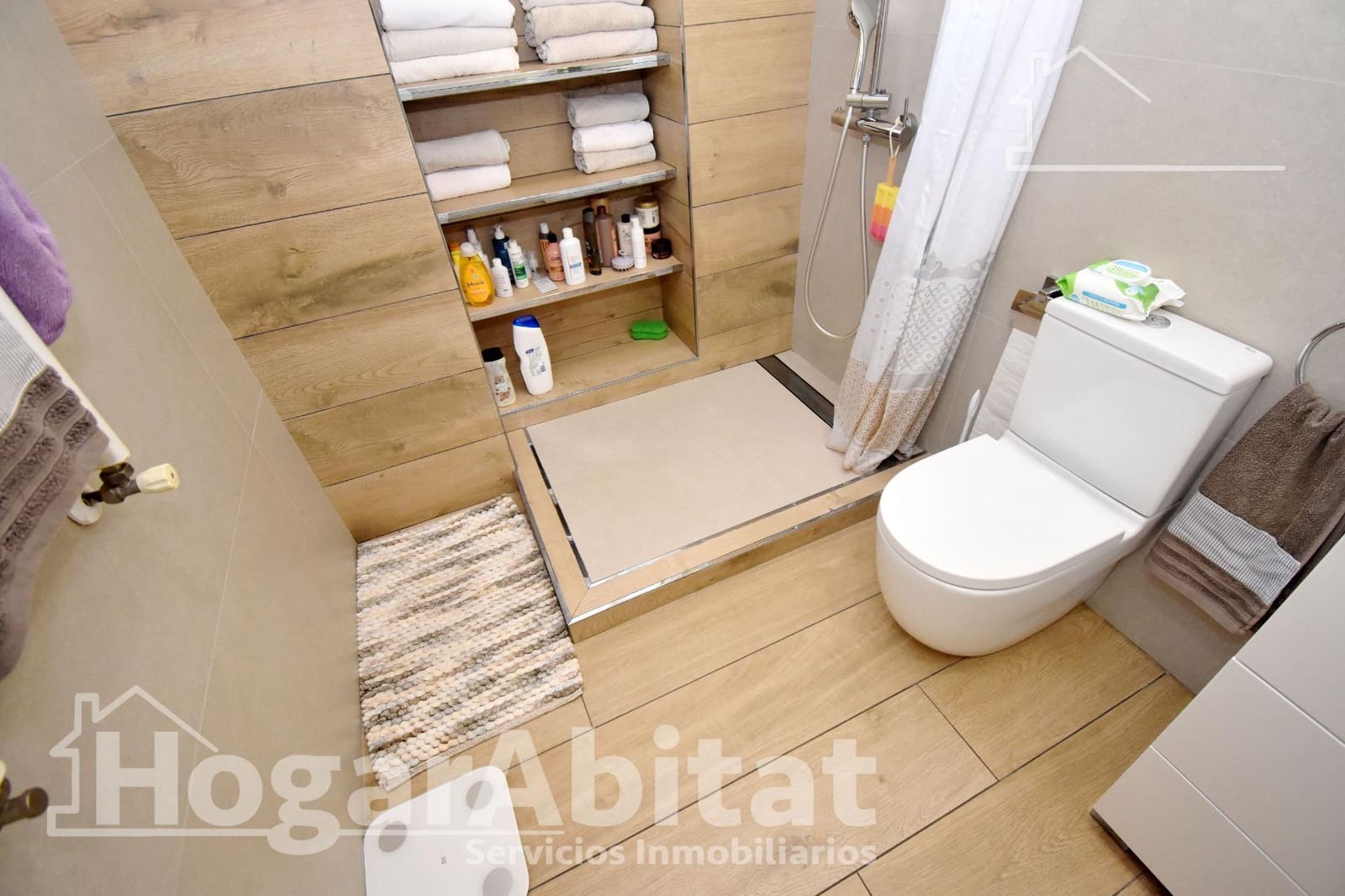 2 soveværelse Penthouse til salg i Castello de la Plana med garage - € 239.900 (Ref: 9936448)
