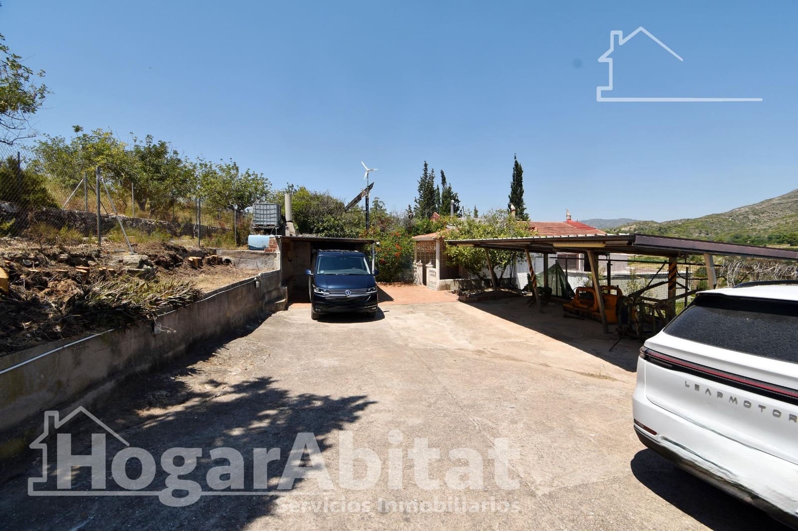 4 bedroom Villa for sale in Carlet with pool garage - € 125,000 (Ref: 9938266)