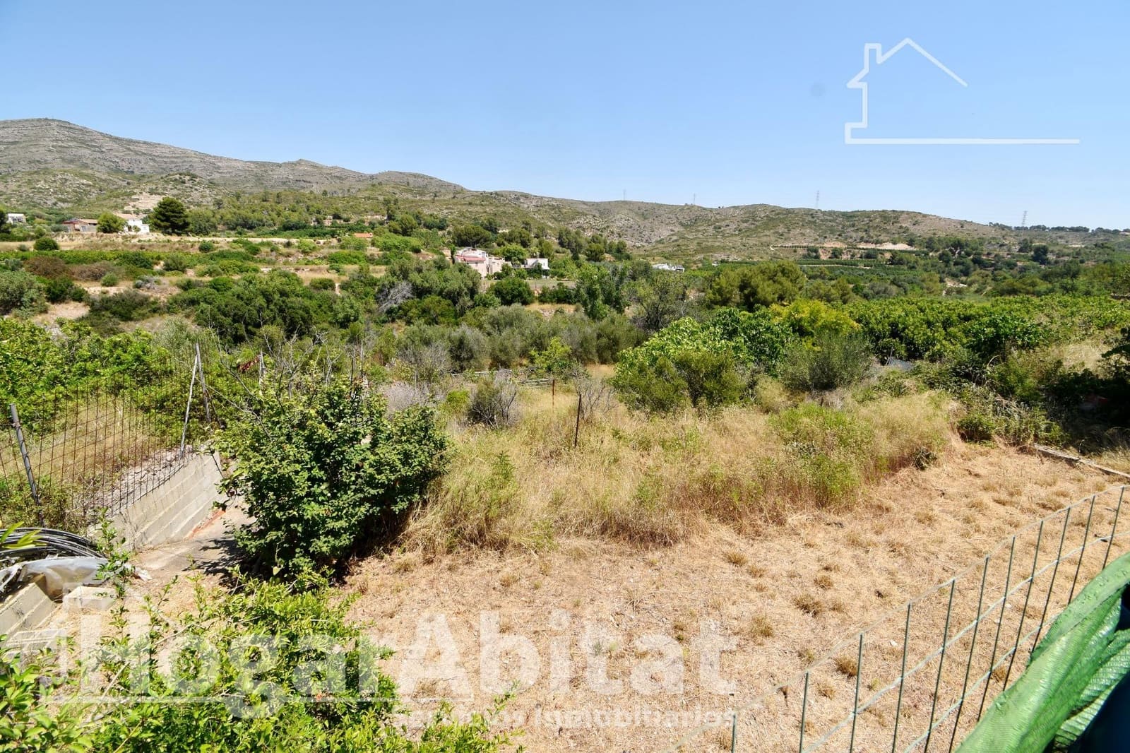 4 bedroom Villa for sale in Carlet with pool garage - € 125,000 (Ref: 9938266)