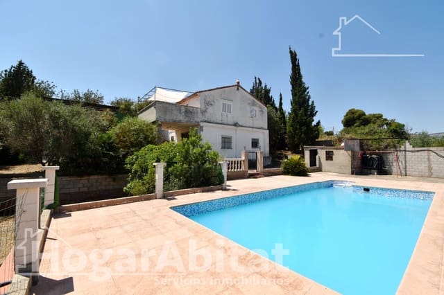 4 soveværelse Villa til salg i Carlet med swimmingpool garage - € 125.000 (Ref: 9938266)